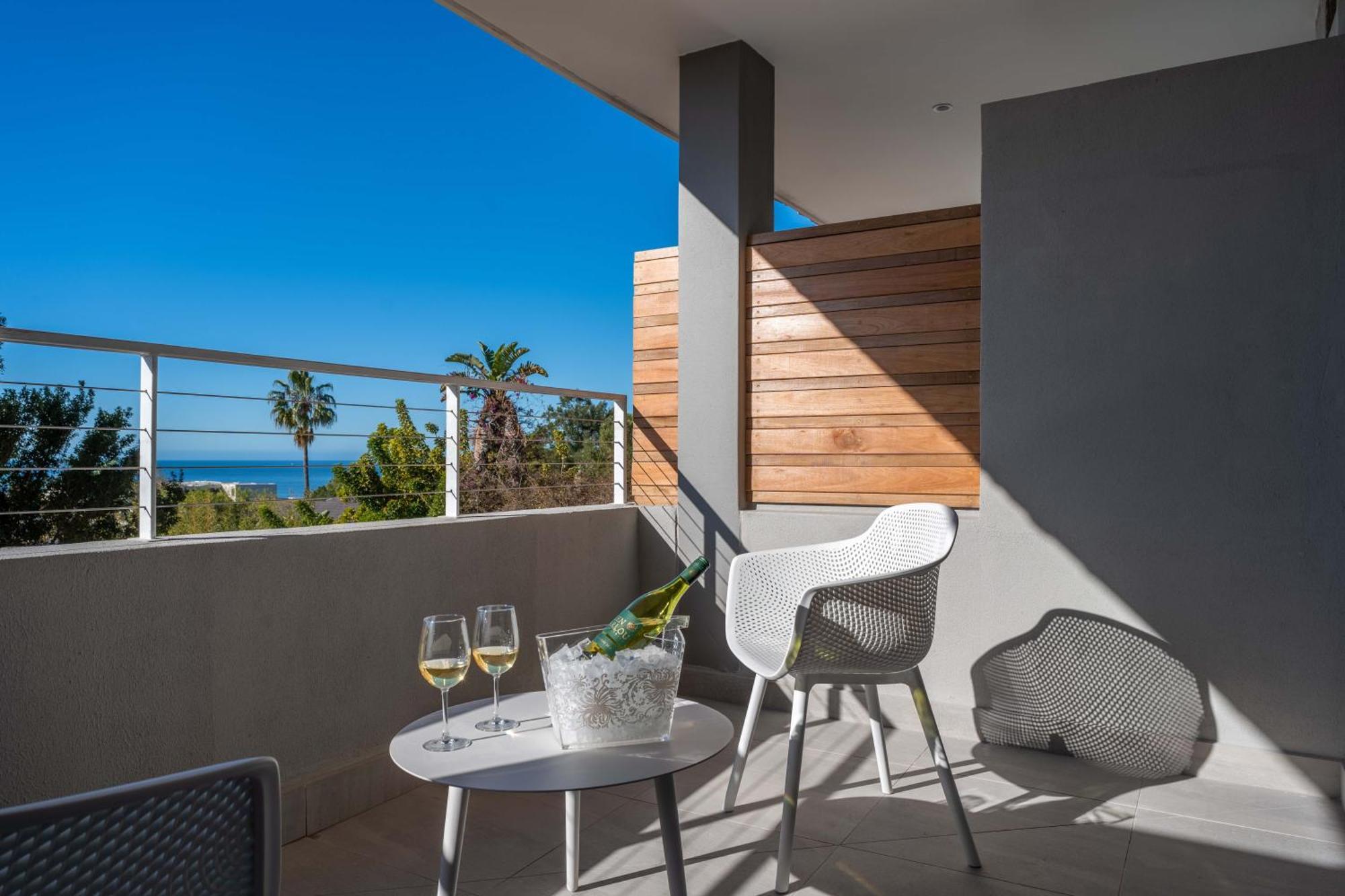 Plett Quarter Hotel - Lion Roars Hotels & Lodges Plettenberg Bay Exterior foto